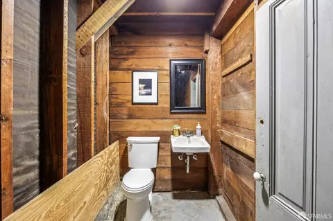 Bath - 2273 Cayuga Ave, San Francisco, CA 94112 photo 3 of 3
