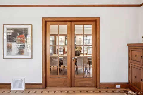 Entry Way - 2273 Cayuga Ave, San Francisco, CA 94112 photo 5 of 14