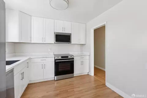 Kitchen - 640 Panorama Dr, San Francisco, CA 94131 photo 1 of 3