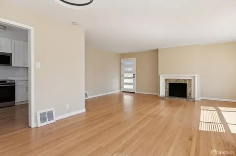 Living - 640 Panorama Dr, San Francisco, CA 94131 photo 14 of 14