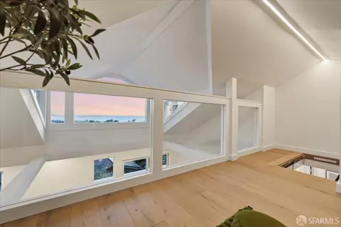 Entry Way - 25 Shasta Ln, Pacifica, CA 94044 photo 4 of 4