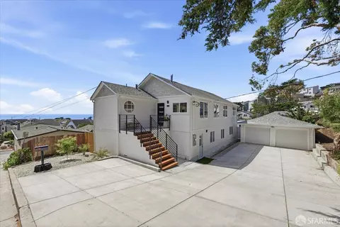 25 Shasta Ln, Pacifica, CA 94044