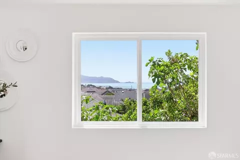View/Area - 25 Shasta Ln, Pacifica, CA 94044 photo 6 of 15