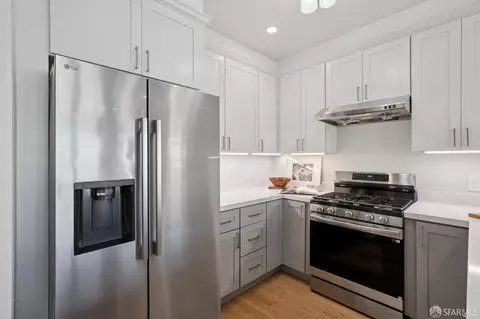 Kitchen - 3011 20th St #2, San Francisco, CA 94110 photo 3 of 4
