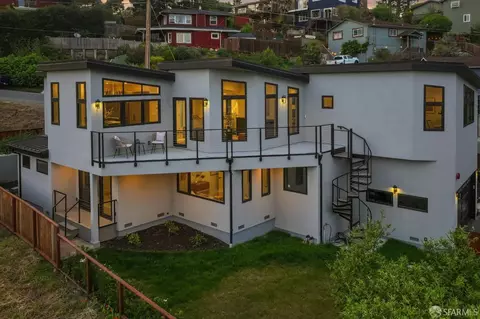 882 Stetson St, Moss Beach, CA 94038