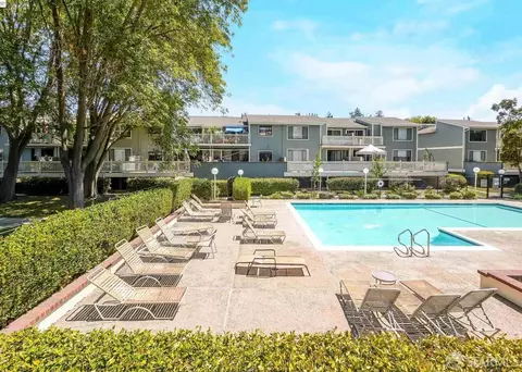 3660 Knollwood Ter #303, Fremont, CA 94536