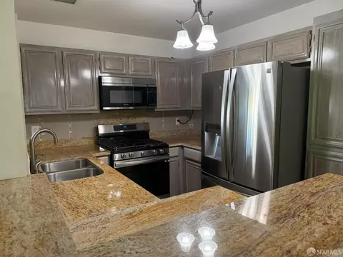 3660 Knollwood Ter #303, Fremont, CA 94536