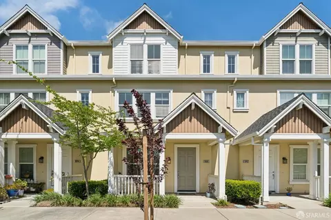 338 Village Ln, Richmond, CA 94801