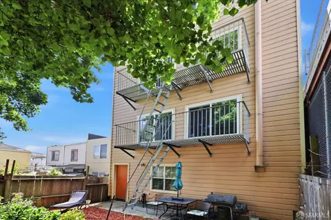 Exterior - 1678 Wallace Ave, San Francisco, CA 94124 photo 3 of 4