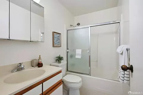 Bath - 1678 Wallace Ave, San Francisco, CA 94124 photo 1 of 2