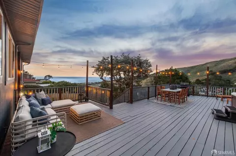 545 Talbot Ave, Pacifica, CA 94044