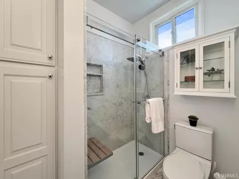 Bath - 600 Capp St, San Francisco, CA 94110 photo 2 of 2