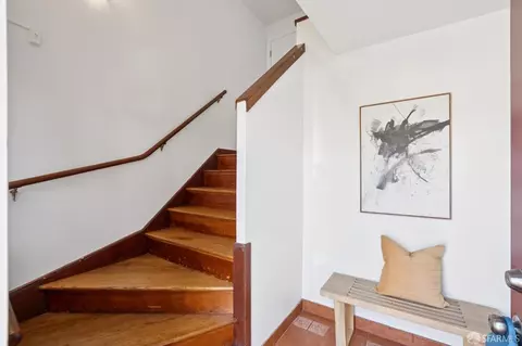Entry Way - 423 Lakeview Ave, San Francisco, CA 94112 photo 1 of 1