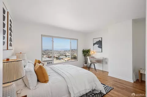 Bedroom - 423 Lakeview Ave, San Francisco, CA 94112 photo 2 of 5