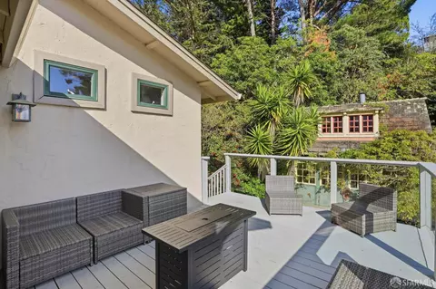 Exterior - 1112 Oddstad Blvd, Pacifica, CA 94044 photo 5 of 12