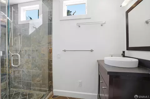 Bath - 1112 Oddstad Blvd, Pacifica, CA 94044 photo 2 of 7