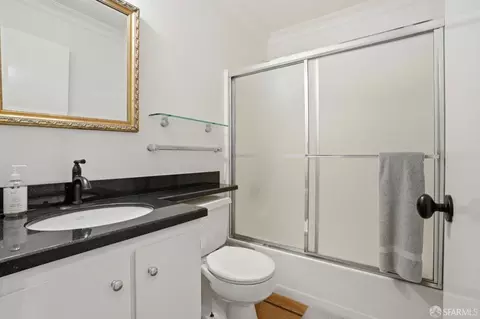 Bath - 1112 Oddstad Blvd, Pacifica, CA 94044 photo 4 of 7