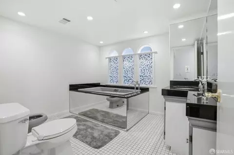 Bath - 1112 Oddstad Blvd, Pacifica, CA 94044 photo 5 of 7