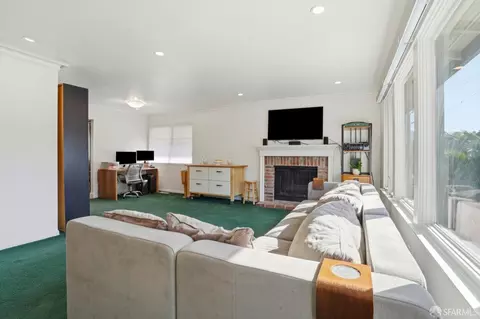 Living - 1112 Oddstad Blvd, Pacifica, CA 94044 photo 3 of 3