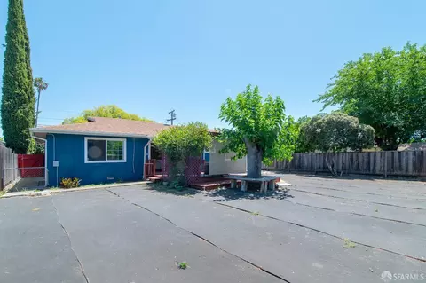 Exterior - 3453 Thunderbird Dr, Concord, CA 94520 photo 10 of 14