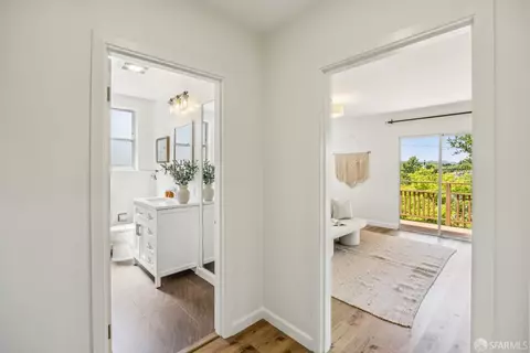 Entry Way - 610 Hillcrest Blvd, Millbrae, CA 94030 photo 4 of 6