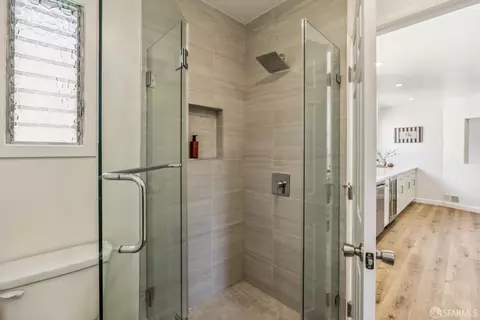 Bath - 610 Hillcrest Blvd, Millbrae, CA 94030 photo 2 of 9