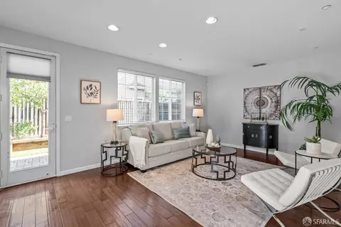 Living - 2852 Systron Dr, Concord, CA 94518 photo 1 of 4