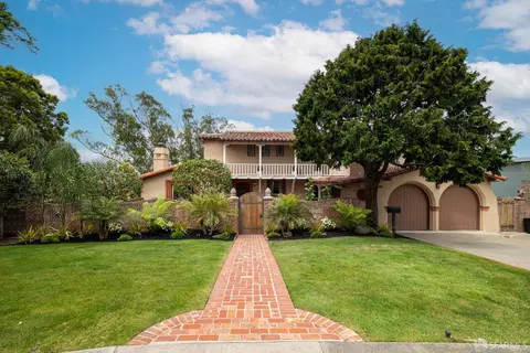 222 Maywood Dr, San Francisco, CA 94127