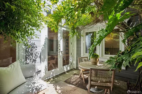 907 Douglass St, San Francisco, CA 94114