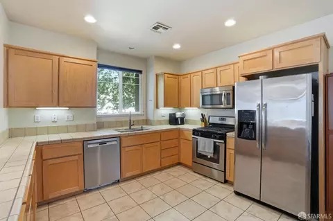 Kitchen - 2801 Jefferson Ln, Concord, CA 94519 photo 2 of 4