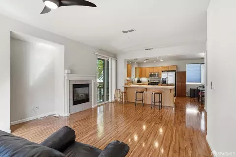 Living - 2801 Jefferson Ln, Concord, CA 94519 photo 3 of 3