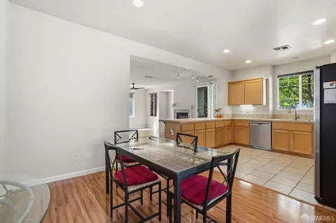 Dining - 2801 Jefferson Ln, Concord, CA 94519 photo 2 of 4