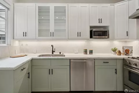 Kitchen - 279 29th Ave, San Francisco, CA 94121 photo 6 of 10