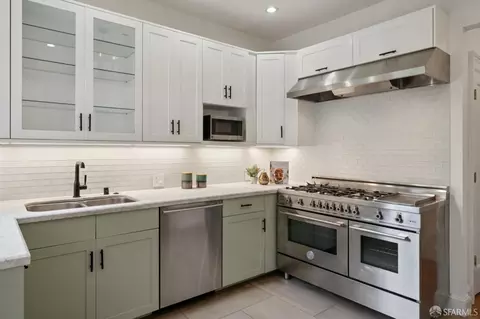 Kitchen - 279 29th Ave, San Francisco, CA 94121 photo 5 of 10