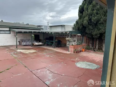 Exterior - 155 Sunset Blvd, Hayward, CA 94544 photo 3 of 13