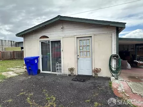 Exterior - 155 Sunset Blvd, Hayward, CA 94544 photo 6 of 13
