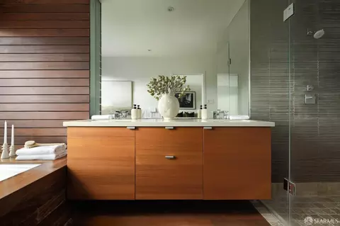 Bath - 4356 25th St, San Francisco, CA 94114 photo 1 of 2