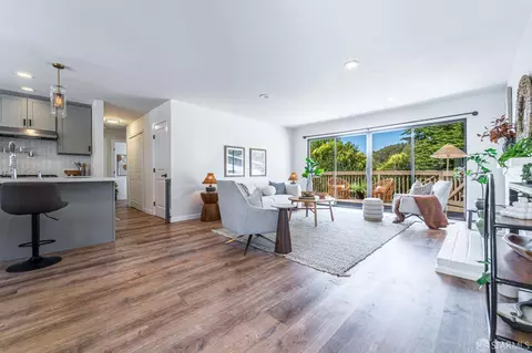 935 Regina Way, Pacifica, CA 94044