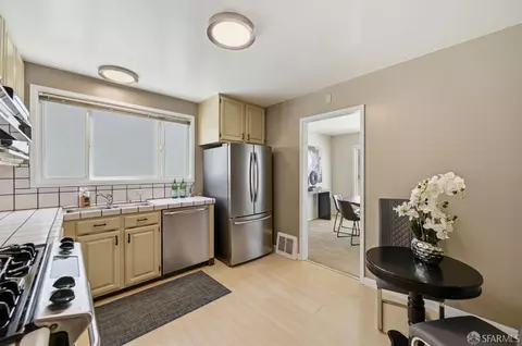 Kitchen - 11 Marview Way, San Francisco, CA 94131 photo 1 of 2