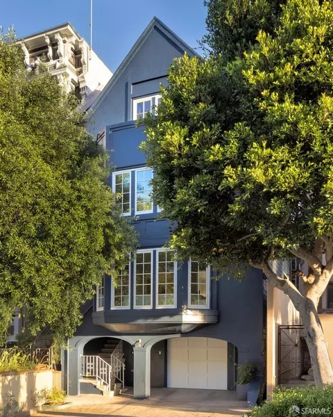 2039 Sacramento St, San Francisco, CA 94109