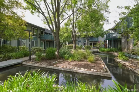 1036 Oak Grove Rd #60, Concord, CA 94518