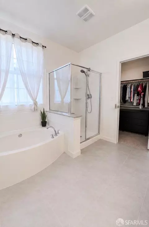 Bath - 220 Caputo Cir, Oakley, CA 94561 photo 1 of 1