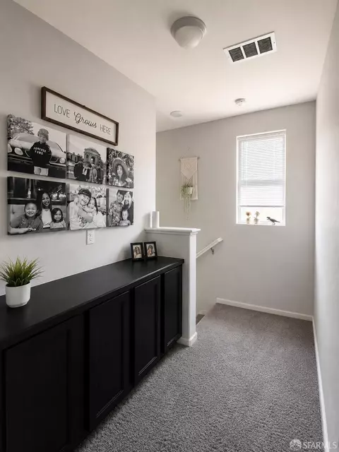 Entry Way - 220 Caputo Cir, Oakley, CA 94561 photo 2 of 2