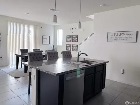 Kitchen - 220 Caputo Cir, Oakley, CA 94561 photo 4 of 6