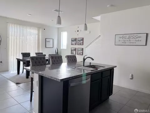 Kitchen - 220 Caputo Cir, Oakley, CA 94561 photo 4 of 6