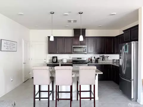 Kitchen - 220 Caputo Cir, Oakley, CA 94561 photo 2 of 6