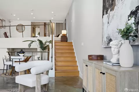 Entry Way - 360 10th St #1, San Francisco, CA 94103 photo 2 of 2