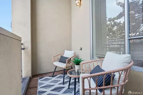 Exterior - 360 10th St #1, San Francisco, CA 94103 photo 1 of 2