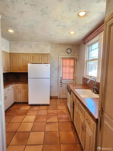 Kitchen - 3300 Folsom St, San Francisco, CA 94110 photo 1 of 2