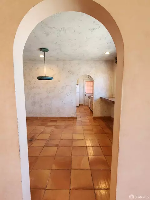 Entry Way - 3300 Folsom St, San Francisco, CA 94110 photo 1 of 2